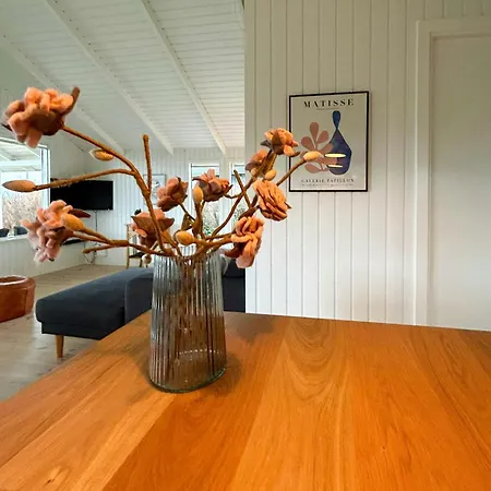 Feriehus Charming With Sea View In Hejlsminde *