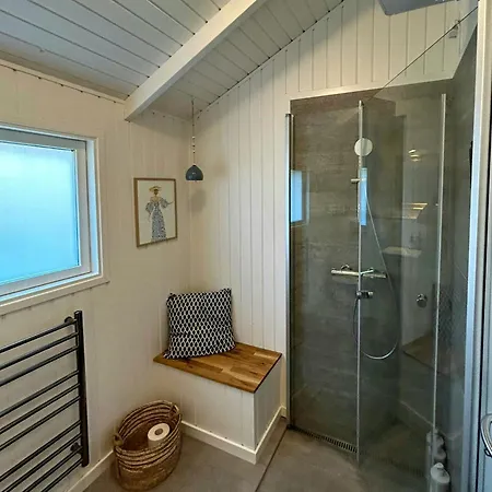 Charming With Sea View In Hejlsminde * Hejls