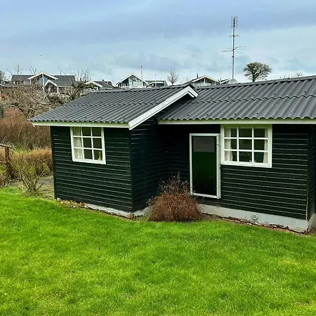 Charming With Sea View In Hejlsminde Feriehus Hejls