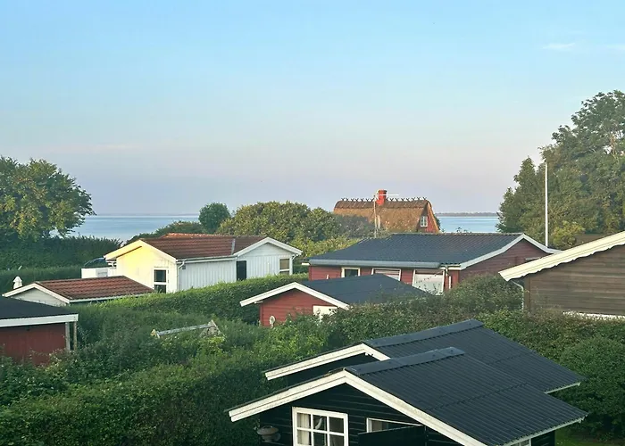 Charming With Sea View In Hejlsminde Hejls