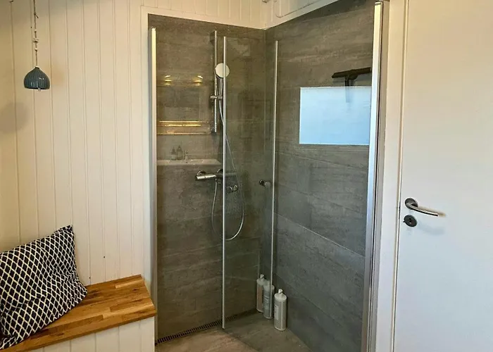 Charming With Sea View In Hejlsminde Hejls